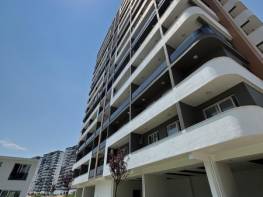 DENİZ MANZARALI  DENİZE 150 METRE MESAFEDE AQUAPARKLI SİTEDE 1+1 SATILIK DAİRE 