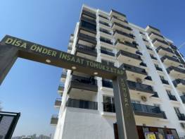 TÖMÜK'TE  ANA YOLA YAKIN SIFIR DAİRE 
